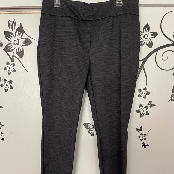 Dalia Pull Up Stretch Pants - Women's Large - Picture 11 of 11